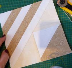 Paperpiecing Grundkurs - 4 Bloecke - 1 Kissen